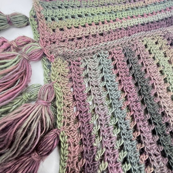 Handmade? Crochet Striped Poncho VNeck Tassel Fringe Cape Boho Size Small Medium - Picture 5 of 7